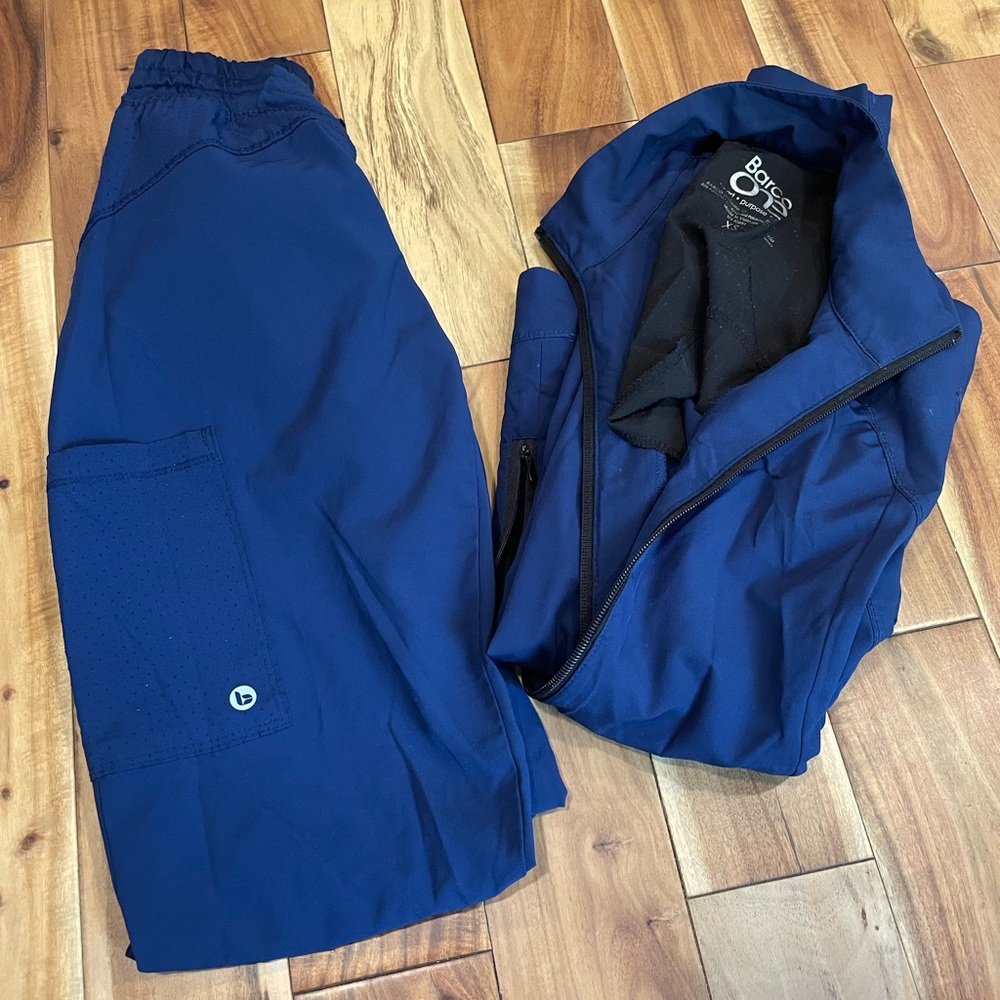 Barco One Scrubs
